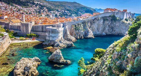 Meer,Brücke,Häuser | © (c) Dreamer4787_Shutterstock