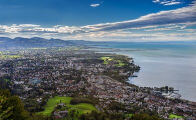 See,Stadt,Wiese | © (c) Pixabay von Lars Nissen_ Bregenz