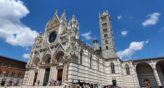 Kirche,Straßen,Menschen  | © Duomo Siena ©Clemens Strasser