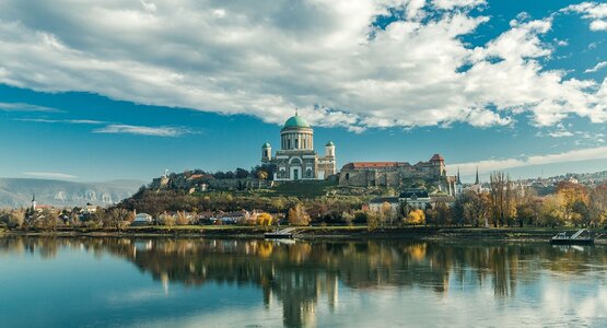 Esztergom Herbst Donau Fluss Landschaft | © Pixabay