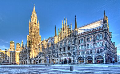 München Rathaus Winter Schnee Weihnachten Shopping | © pixabay