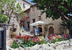 Gasse Platz Brunnen Côte d’Azur | © Gerald Haschka