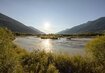 Südtirol Wandern Italien Vinschgau Meran Apfelblüte Fluss | © Marketing-Frieder Blickle