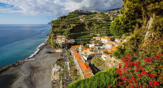 Madeira Klippen Meer Dorf | © Frank Nürnberger auf Pixabay